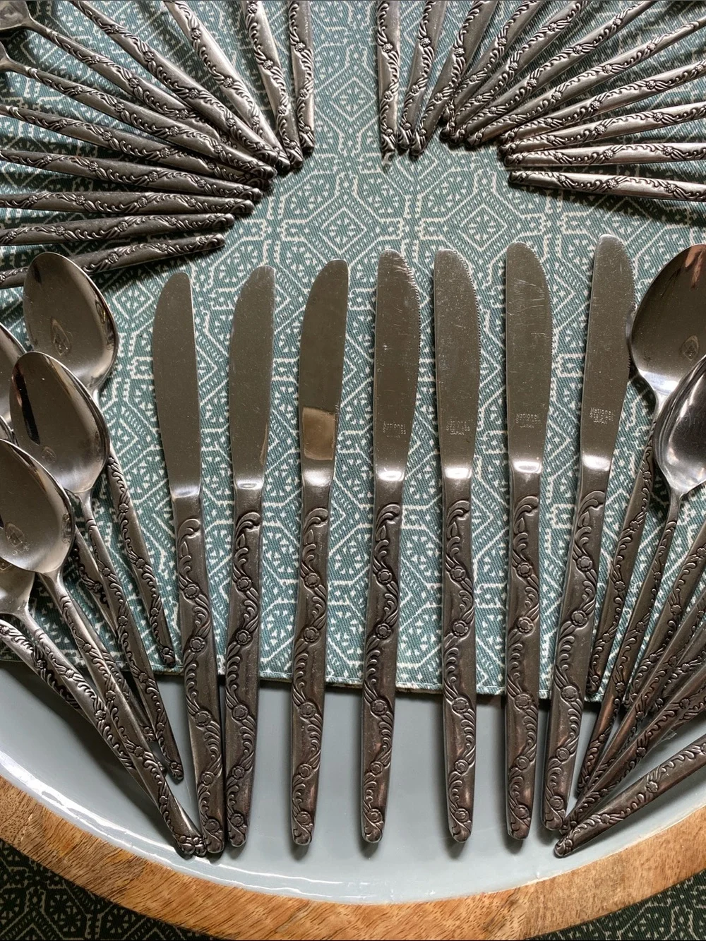 Vintage NATIONAL STAINLESS/JAPAN 44 Piece (7 Sets) “Floral & Scroll” Flatware